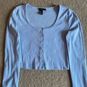 Forever 21 Blue cropped long sleeve with snap buttons.